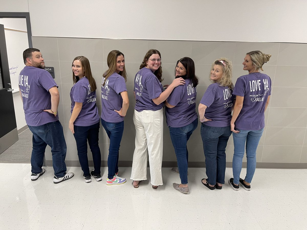 Danielle Wallace tweet media