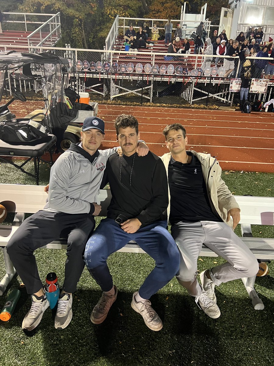 CoachDeckUofM's tweet photo. Great seeing the Qs showing up to support @joeygulbin’s little brother on a Friday night. Love this group. 🐏 https://t.co/mVa9Q20qoy