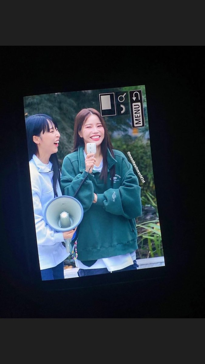 MMMW1HK's tweet photo. 20221022 Music Core Mini FM
#마마무 #MAMAMOO #문별 https://t.co/b7NKnjv7uH