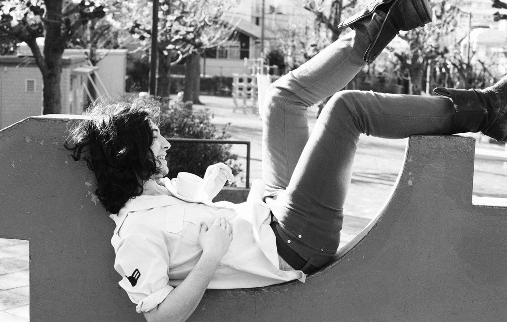 ezramcreation's tweet photo. ``I pretend I donβt care, but deep down, I really still donβt care``
This photo goes well with the message that we don't forget to be happy no matter what.
But healthy indifference is also very important.
#EZRAMILLERISINNOCENT #EzraMiller #IStandWithEzra #loveinsteadofhate https://t.co/97o5dphx3t