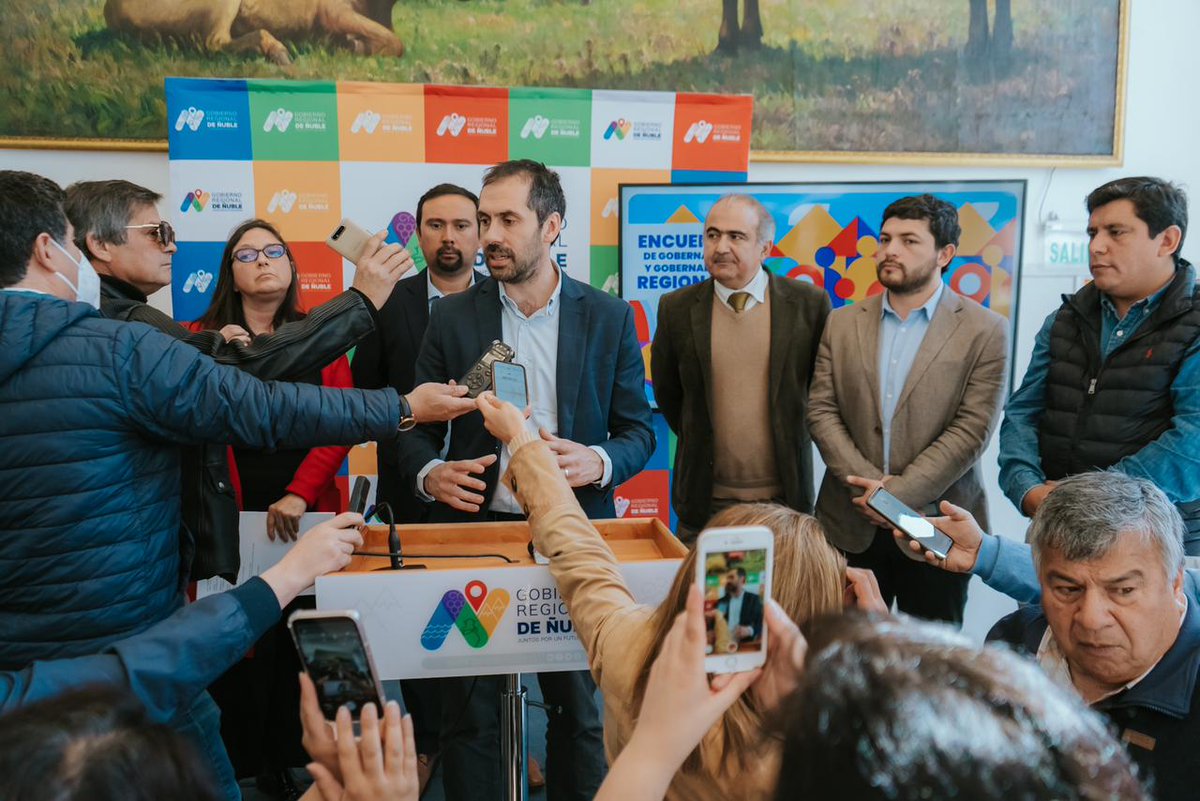 damikgi's tweet photo. En la Región de Ñuble, con el respaldo del ministro de economía Nicolás Grau, el gobernador Oscar Crisóstomo y la directora de Corfo Macarena Dávila, junto a la Cámara Chilena de la Construcción, hemos dado inicio al proceso de industrialización de la construcción. https://t.co/XvY8IjNg2u