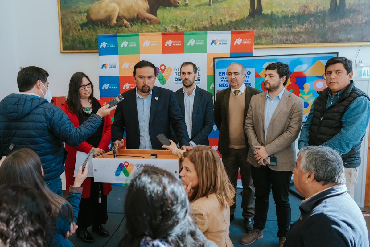 damikgi's tweet photo. En la Región de Ñuble, con el respaldo del ministro de economía Nicolás Grau, el gobernador Oscar Crisóstomo y la directora de Corfo Macarena Dávila, junto a la Cámara Chilena de la Construcción, hemos dado inicio al proceso de industrialización de la construcción. https://t.co/XvY8IjNg2u