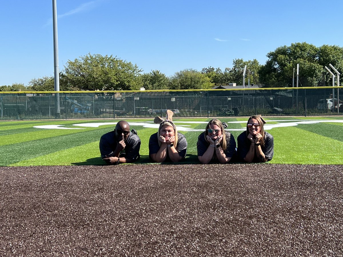 CoachHohman's tweet photo. Thankful for my coaching staff!! All 4 of us are booster club members!!! #supportingfromwithin #wereadytoparty https://t.co/URGF7EEwLh