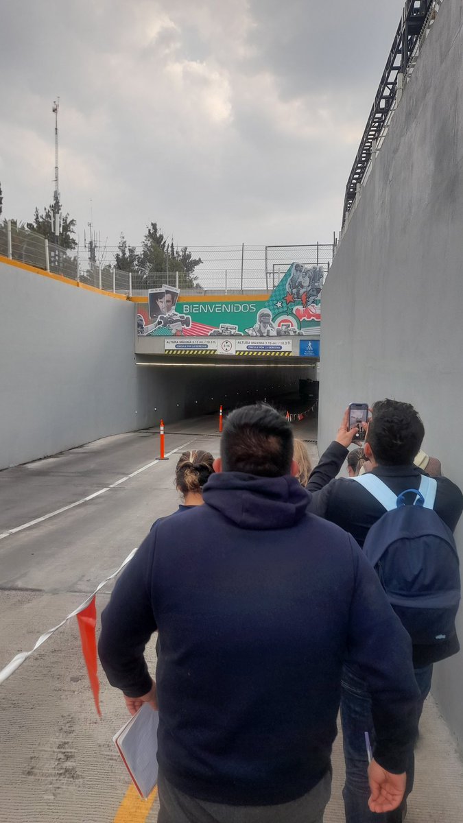 FormulaRaacing's tweet photo. Ya andamos en el #MexicoGP 
Se vienen cosas buenas 

🏎️🏎️🏁🏁🏁🏁 https://t.co/A8bKagMOza