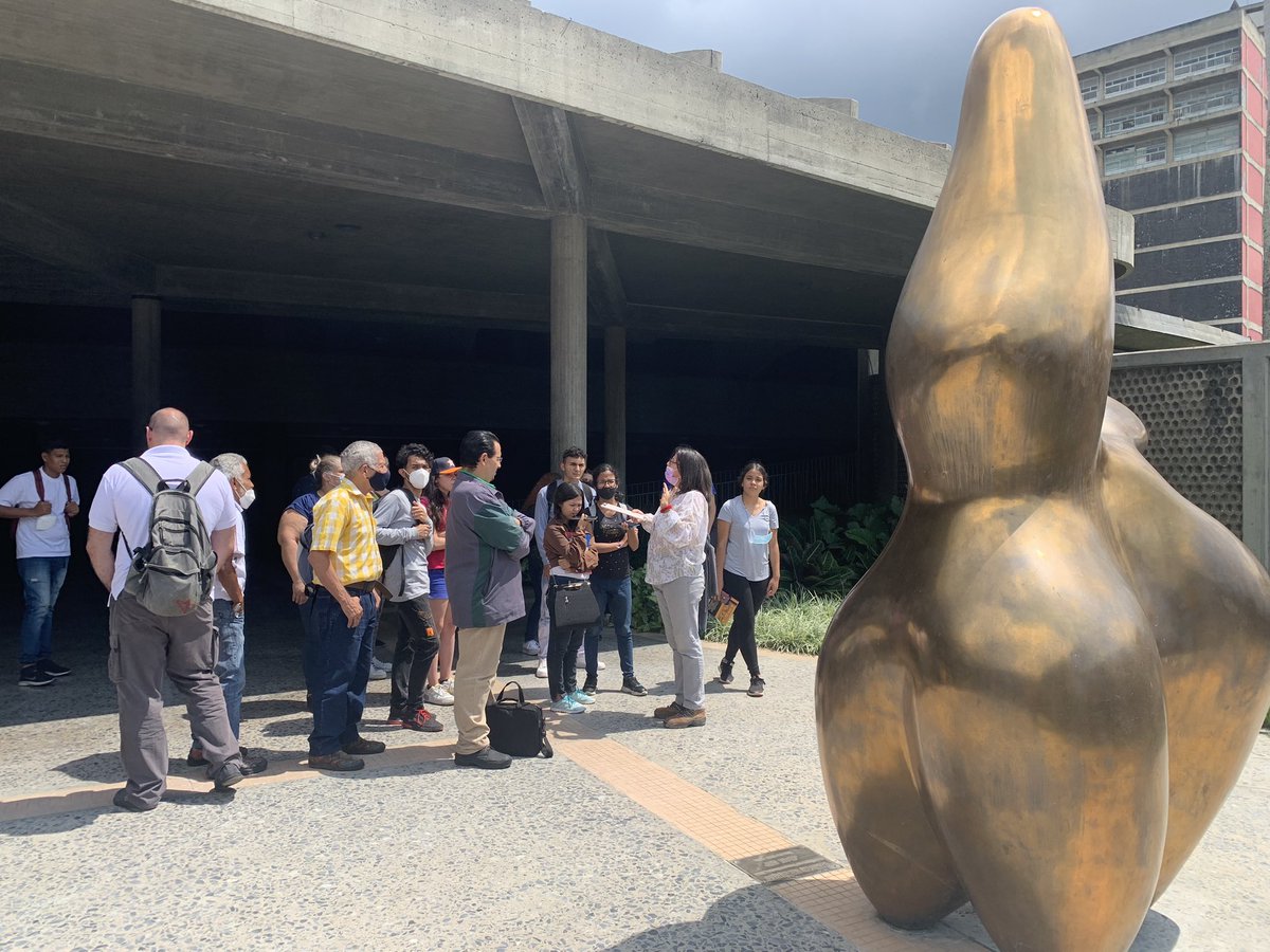 gepli_ucv's tweet photo. Hoy se realizó el acto de bienvenida a los nuevos estudiantes de la Escuela de Educación UCV, agradecemos a la Directiva de la Escuela por la invitación y a la Comisión Presidencial para la recuperación de la UCV por su gran apoyo. https://t.co/FXP9oF01zF