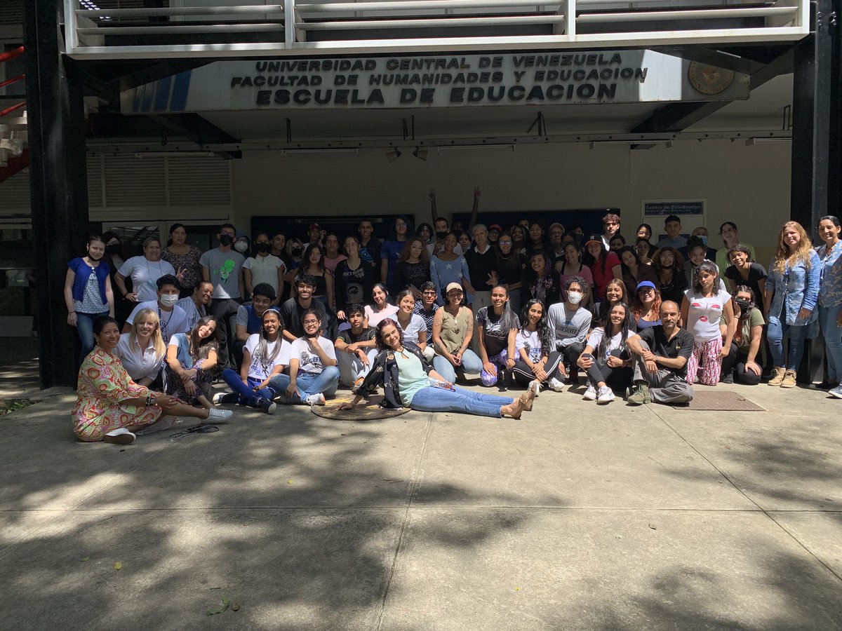 gepli_ucv's tweet photo. Hoy se realizó el acto de bienvenida a los nuevos estudiantes de la Escuela de Educación UCV, agradecemos a la Directiva de la Escuela por la invitación y a la Comisión Presidencial para la recuperación de la UCV por su gran apoyo. https://t.co/FXP9oF01zF