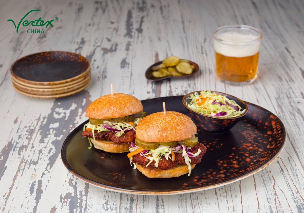 London Moonstone has a reactive glaze making each piece elegantly different. The dark matte finish makes food pop while color embellishments highlight the cuisine. The glazed foot, alumina body, three colors, and Lifetime Chip Guaranty make it perfect for any dining application.