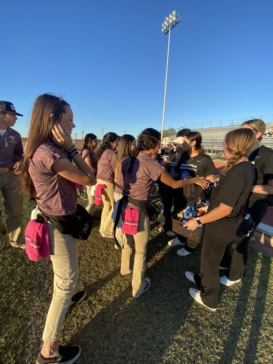 So grateful for the bandera trainers hospitality, we wish them luck tonight!! #gameday #banderavsdevine