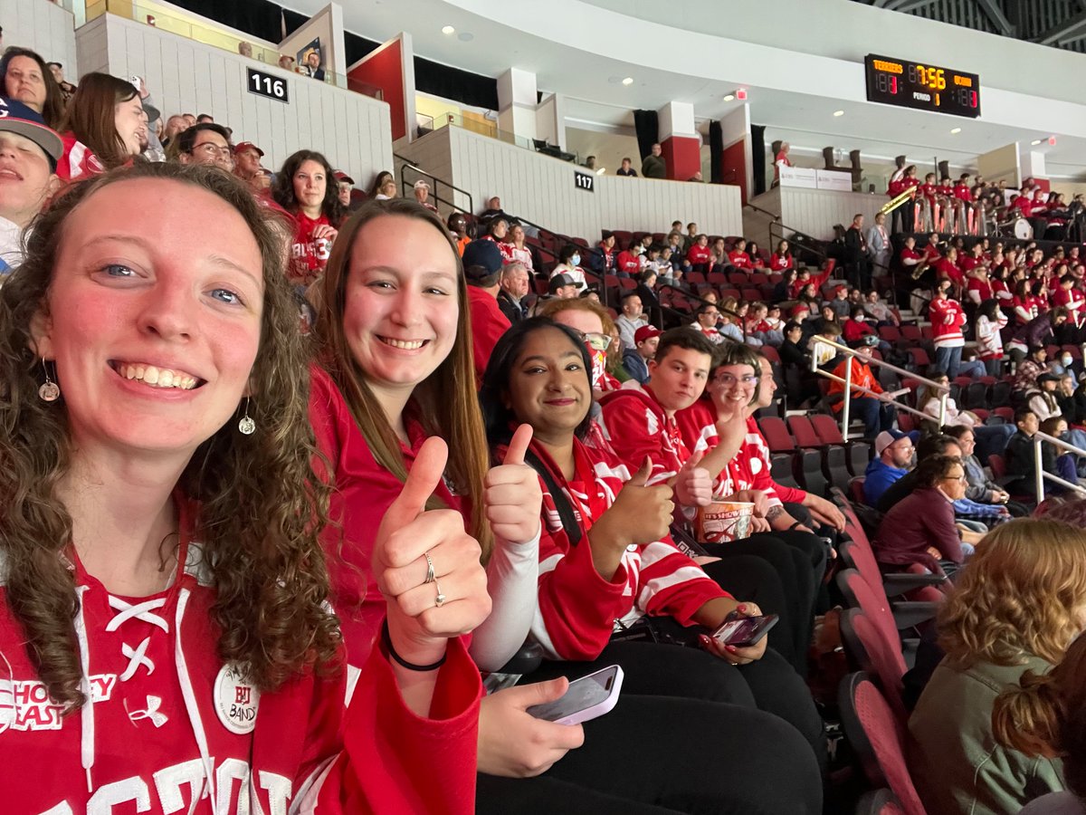 Lni4818's tweet photo. #pepsifanphoto @AgganisArena a row of @BUBand alums extremely hyped for the game! https://t.co/MgndRko0ib