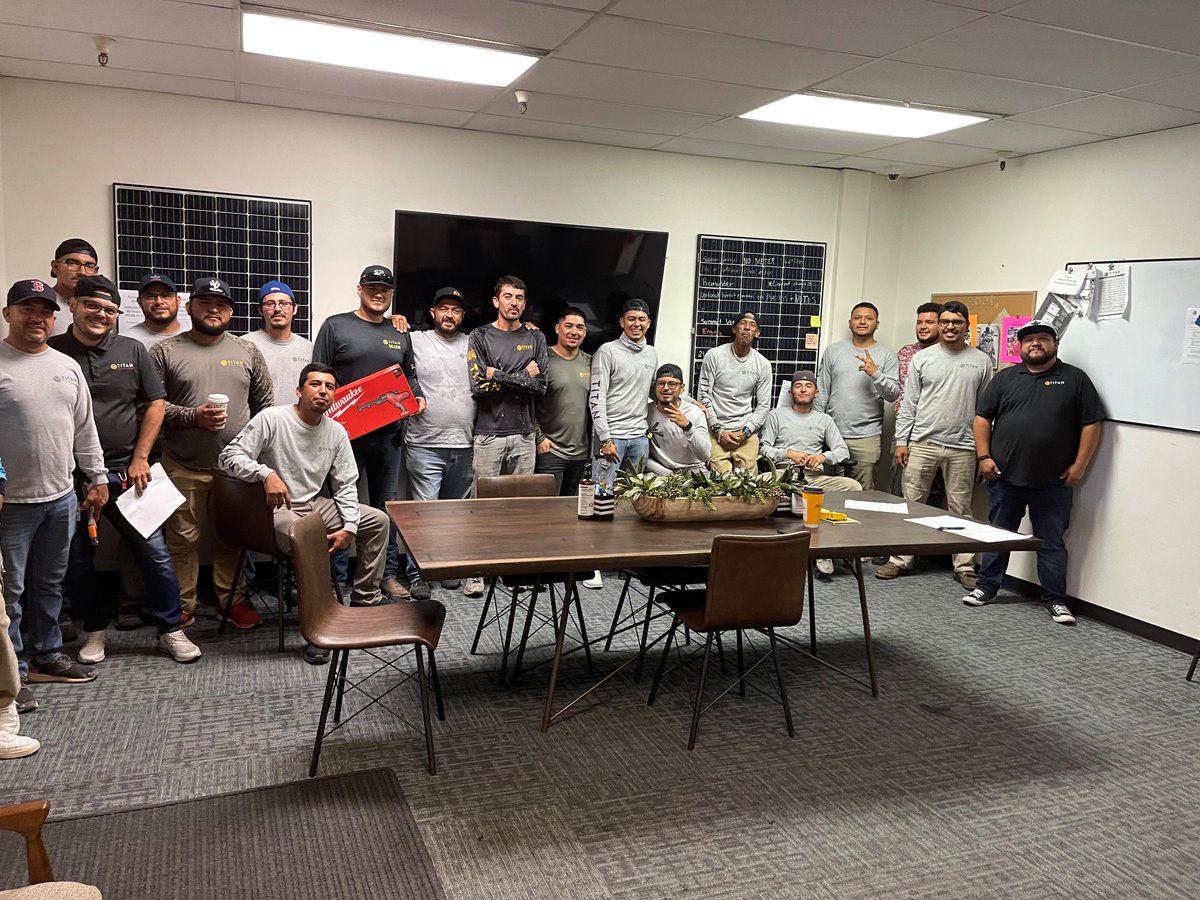 opcstucson's tweet photo. #titansolarpower is a bright light and we’re ecstatic & grateful for their Tucson team’s recent donation of $30,000 to our Home Fund. Their stellar generosity will help improve the lives of the children and families we serve! #workingtogether #homeless #housingfirst https://t.co/UCYsf1Jd5u