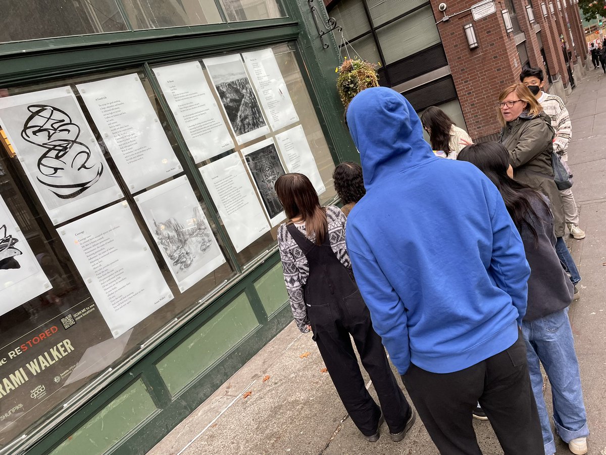 NanceLDTS's tweet photo. Public Art in Context.  Art history is alive!  @DTSchoolSeattle @4Culture @pioneersquare #cityaslab #rainyday https://t.co/8vqHgnjP0l