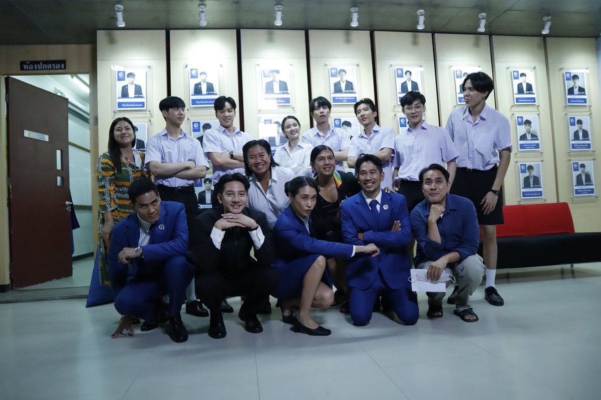 YokeeApirak's tweet photo. แจกความสดใสของชาวศุภพโล ขอบคุณทุกกระแสตอบรับจนทำให้คาธติดเทรนด์ไทยอันดับ 1 เทรนด์โลกอันดับ 2 และติดเทรนด์อีก 9 ประเทศ พวกคุณสุดยอดมากๆ ครับ #TheEclipseSeriesEP11 https://t.co/nYUcd2Yizg
