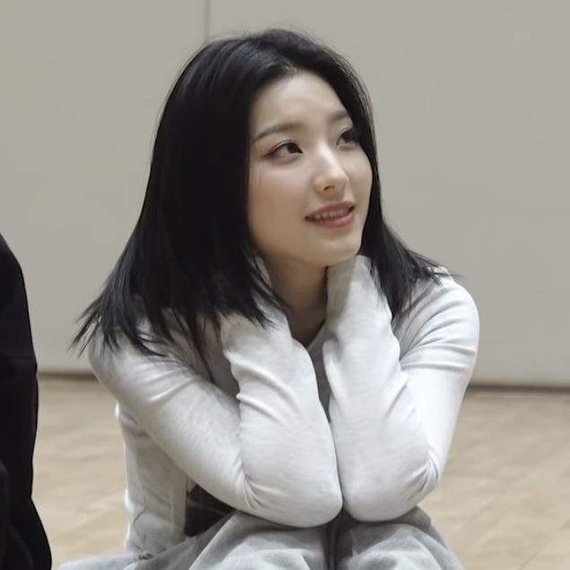 duchessnut's tweet photo. Ada apa di posko KKN mereka? (2019)
#97z few tweets au; part of lokal haluniverse! Special for @bxgfess #every2week #SPOOKYWEEKSWITHBXG https://t.co/k8CbjuBpAK