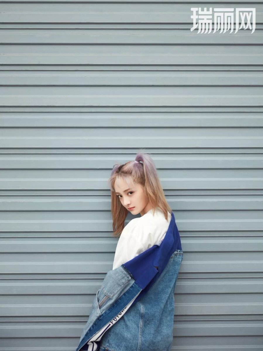 hourlypristpia's tweet photo. zhou jieqiong💗

#pristin #jieqiong #kyulkyung https://t.co/4rzJYZa4ym