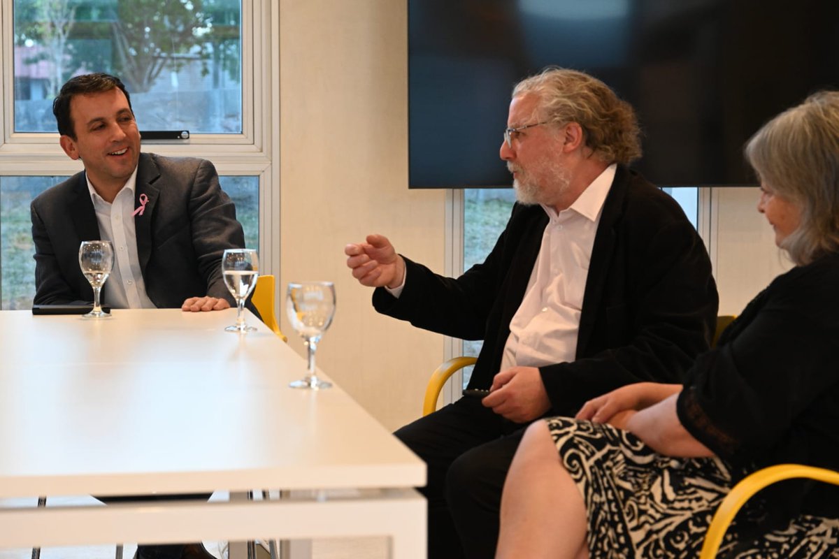 TadeoGZ's tweet photo. Debate y formación con @andrespalmai y Ana María Correa, referentes políticos de Chile
✅ Planes económicos
✅ Educación
✅ Economía del conocimiento
Un intercambio de ideas y proyectos para potenciar el desarrollo de la provincia. Gracias por visitarnos en nuestro #ParqueTIC https://t.co/KV62TeofwK
