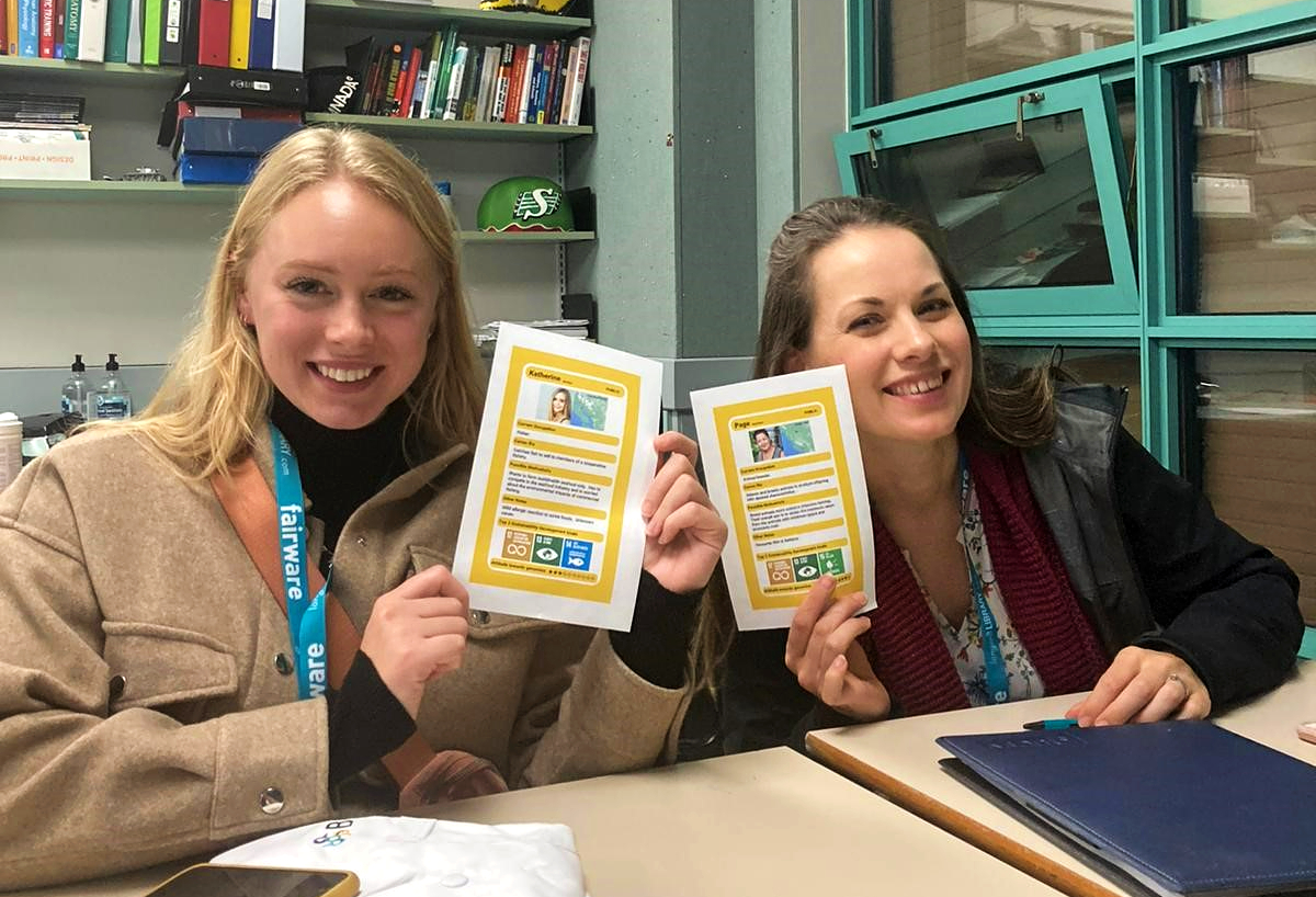 GenomeBC's tweet photo. We loved seeing so many science teachers IRL, and it was INCREDIBLE 🙌 to bring @geneskool back to the #Catalyst2022 conference to launch our brand new #Genomics & Society Game!
Book a workshop now: https://t.co/XWaV1RdPwY
#PSADay #BCSCTA https://t.co/U0I4SscU4y