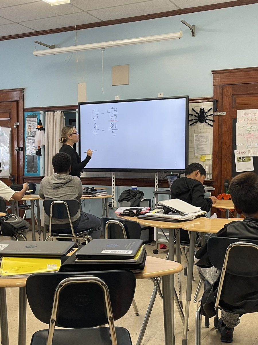 Danielle Bishop tweet media