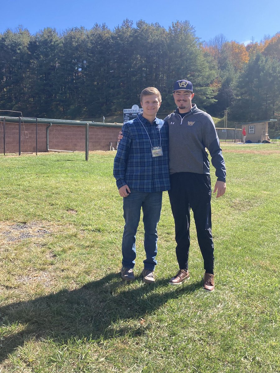 I would like to thank Coach Mathis and Coach Wagner for a awesome visit and having me on campus at <a href="/BaseballSwcc/">SWCC Baseball</a> today! Awesome campus and atmosphere.
<a href="/swcc_tweets/">Southwest Virginia Community College</a>