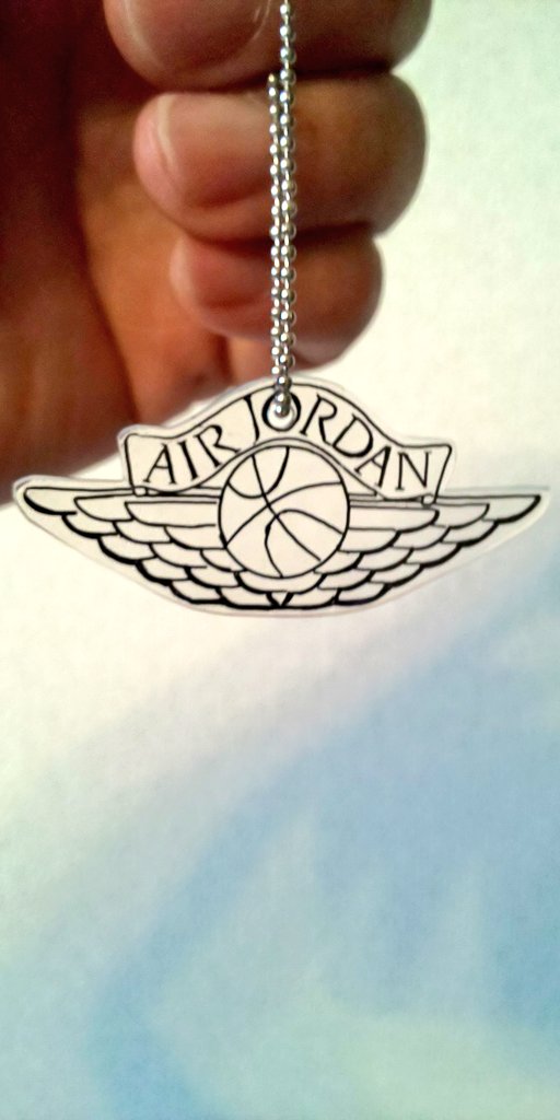 hii_sneakers's tweet photo. 意外とよくできました😎
#プラバンチャーム #AirJordan #ウイングロゴ #winglogo #nike https://t.co/5KwL802Mis
