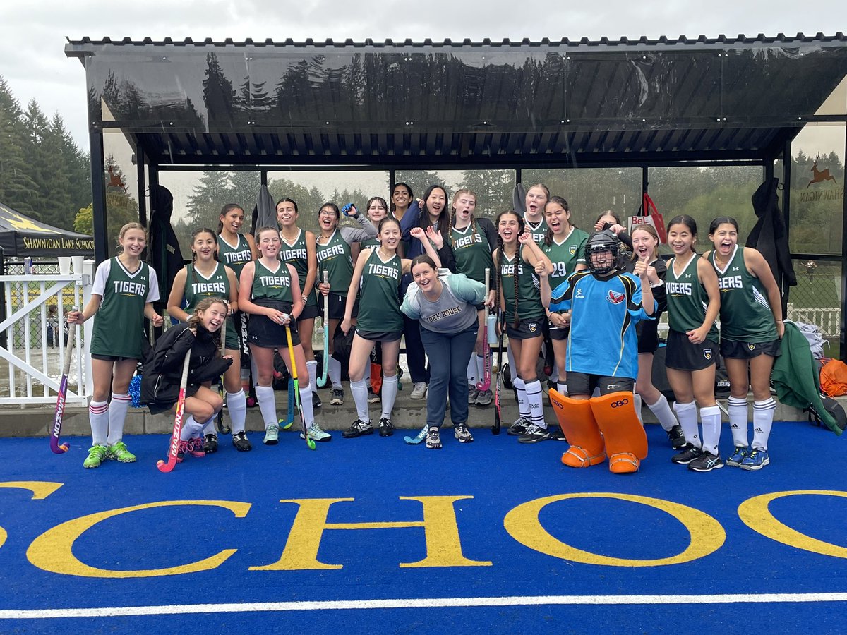 RT <a href="/nikdcww/">nik ww</a>: The YHS Senior Field Hockey 🏑 team go unbeaten on day one of the ISAs at Shawnigan Lake with two wins and a tie. The Tiger 🐯 tails are very definitely 🆙 - now recharging the batteries for day two on Saturday #myYHS #GoYHSTigers