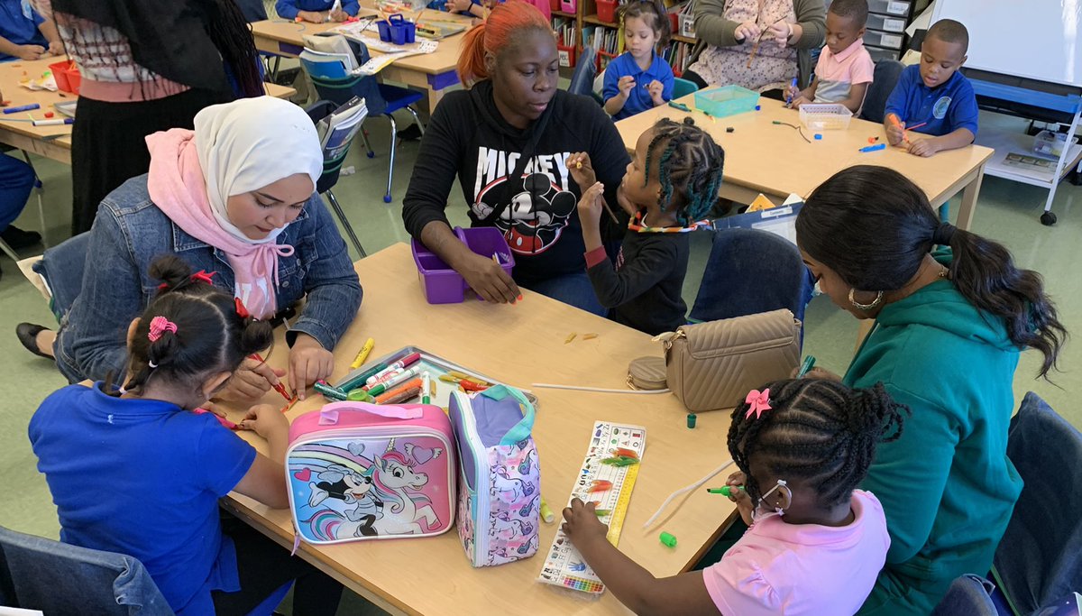 JCS312Q's tweet photo. What an amazing turnout for our very first edition of Roaring Fridays! Thank you to our magnificent parents and the incredible support you show for your children and our school! #WeRoar #JCSPride #JCS #RoaringFridays https://t.co/8TrIbkXwMo