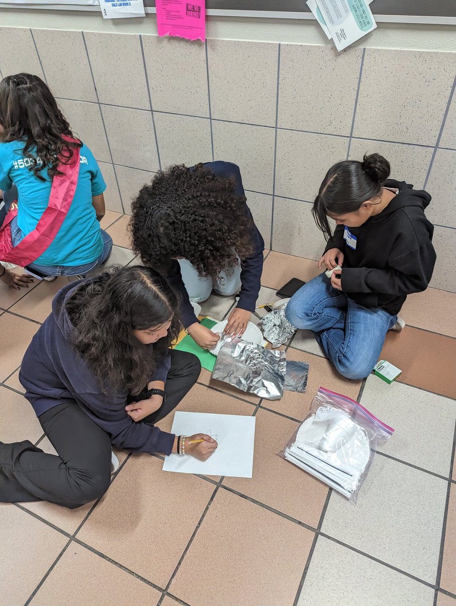 desertaire_yisd's tweet image. National Blue Ribbon School Desertaire at UTEP for the First Mini Conference 4 Kids!

#morethanrobots #FirstRobotics #PickEngineering