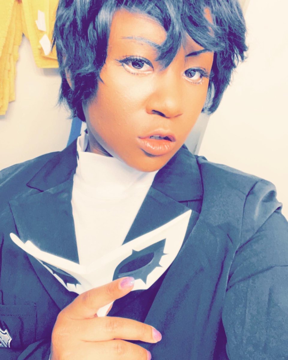 ZenniniCosplay's tweet photo. CongrATLUS on a successful launch on all platforms! Excited for many more people to enjoy and adore Persona 💜 #persona5 #p5r #P5Royal #atlusfaithful #Atlus #atluswest @Atlus_West https://t.co/f1SCPXGhhL