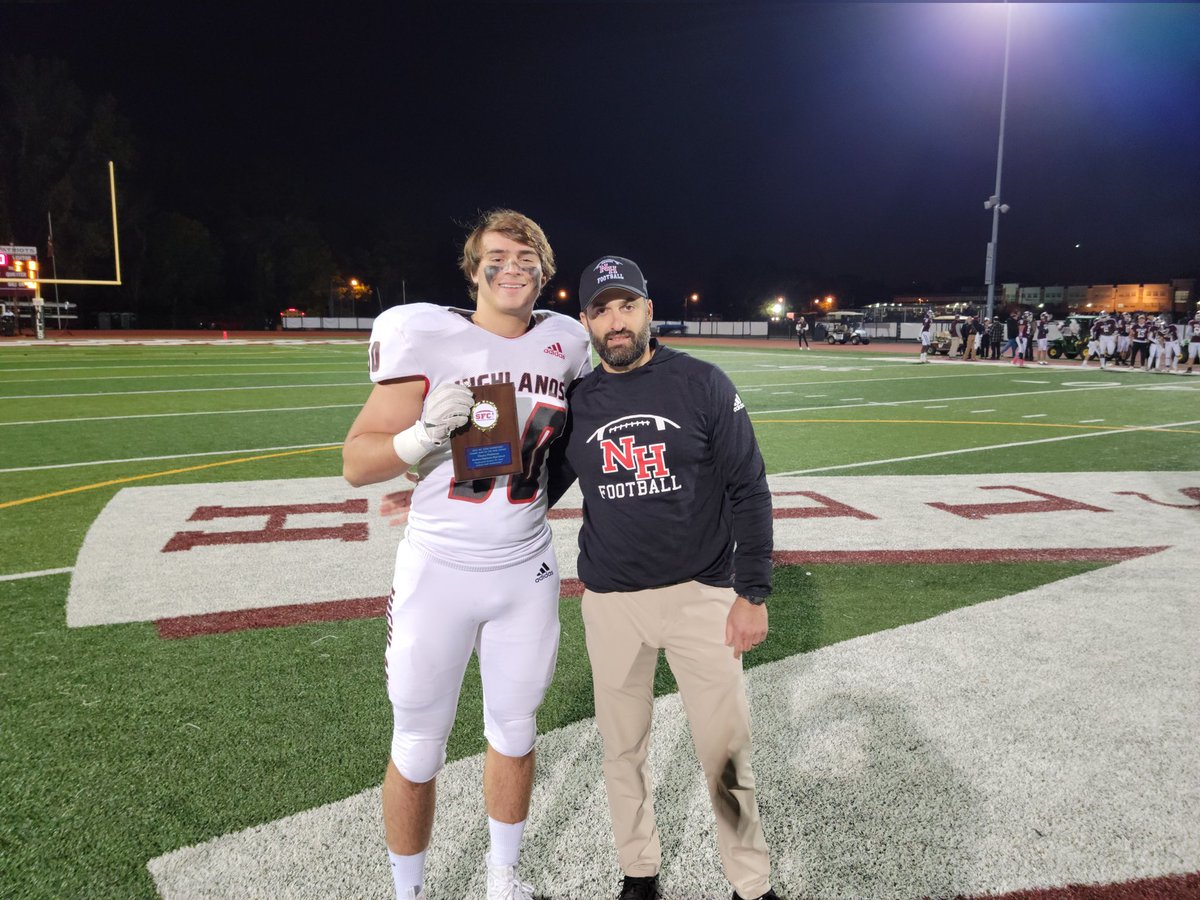 🔴Congratulations to Chase Fishman on being named <a href="/SFCFootballNJ/">The SFC</a> Steve DiGregorio Young Man of the Year! 
🏈Proud of you buddy! 
⚫️#HighlandsStrong  <a href="/NHFB_LIVE/">Northern HighlandsFB</a> <a href="/HighlandsTDClub/">NH Touchdown Club</a> <a href="/NHSportsAssoc/">NHSA</a> <a href="/nhrhs1/">NHRHS</a> <a href="/chasefishman/">Chase Fishman</a>