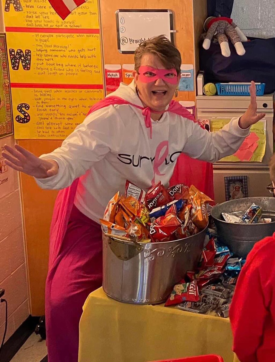 CrescentWhedon's tweet photo. Wonder Whedon celebrating our good behavior with the Superhero Snack Cart! @CrescentElement #GSCSpbis
#PBIS #GSCS #SchoolCounselorsRock https://t.co/wDRLjaE0Ch