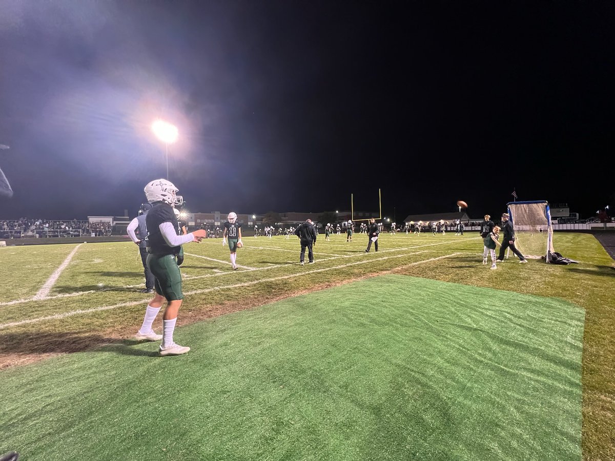 West Catholic is down 3 to Unity Christian to start the 2nd half. Falcons are turning to youth for a spark. Check out who's warming up Bernie Varnesdeel. @wcathleticspage