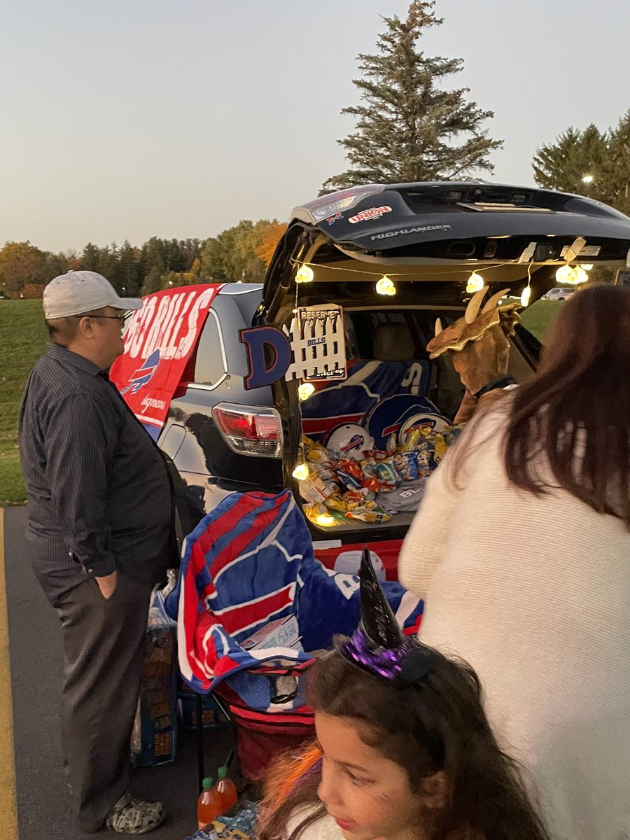 Martha End tweet media