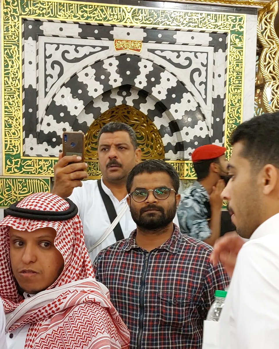 ArSaleem8's tweet photo. During 4 years in #KSA never got opportunity.
About to travel back to India in couple of days. 1 last attempt allahamdulillah with the blessing of Allah SWT  offered prayer in #Rawdha 
#DreamComeTrue
#NoLimitsOfHappiness https://t.co/8B2kkBlwC9