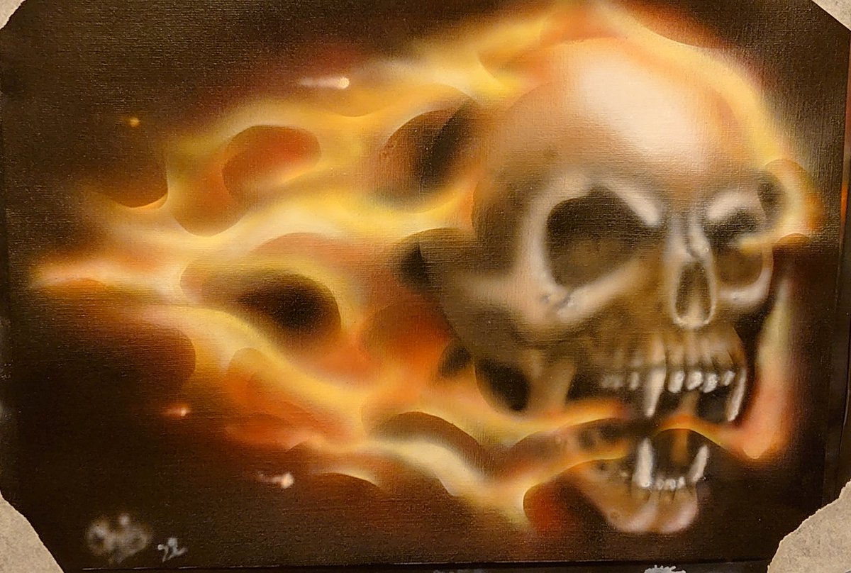 chrisstirling13's tweet photo. Latest airbrush work #airbrushart #FlamingSkull #airbrush https://t.co/uqREIU8fj3