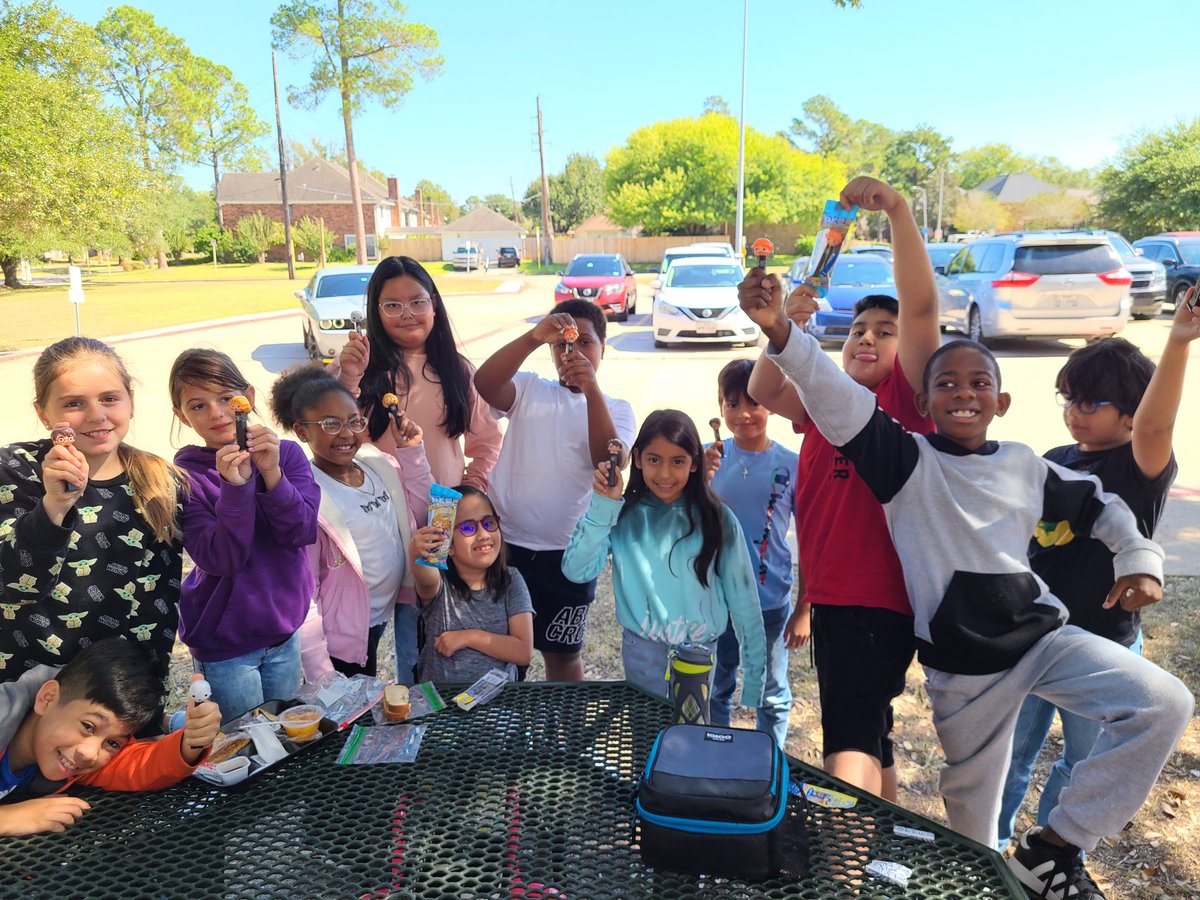 CnhBethechange's tweet photo. Ravenclaw earned their first house party! we will make our shirts next week due to the material not being ready yet. Can't wait to see what house is next!! @HumbleISD_OE #harrypotterclassroom #positiverewards #housepoints https://t.co/7RlubHCErc