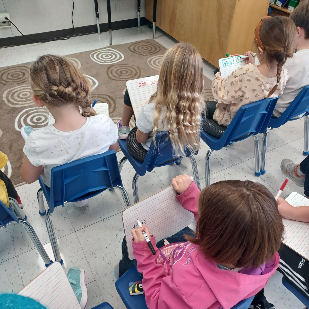 Who l❤️ves Heart Words? 
We l❤️ve Heart Words! 
These students are reading and spelling Heart Words like champs. "We remember the part that is learned by heart." 
#donsch
#csd71
#literacy
#inclusion
