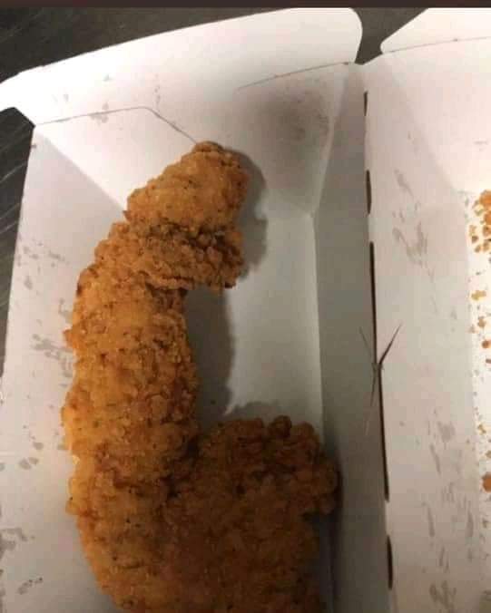 vickystardlin's tweet photo. @fbyskm_ enakan makan ini Lebih crispy.... https://t.co/hch1oYbtjN
