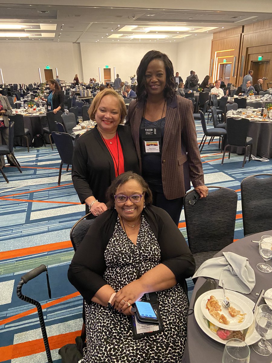 DrShulerCSO's tweet photo. Robin Hall and Denise Walston: Curriculum Leaders for the Council of Great City Schools!  So excited to meet them Face to Face!!! https://t.co/2kwuHav3gY