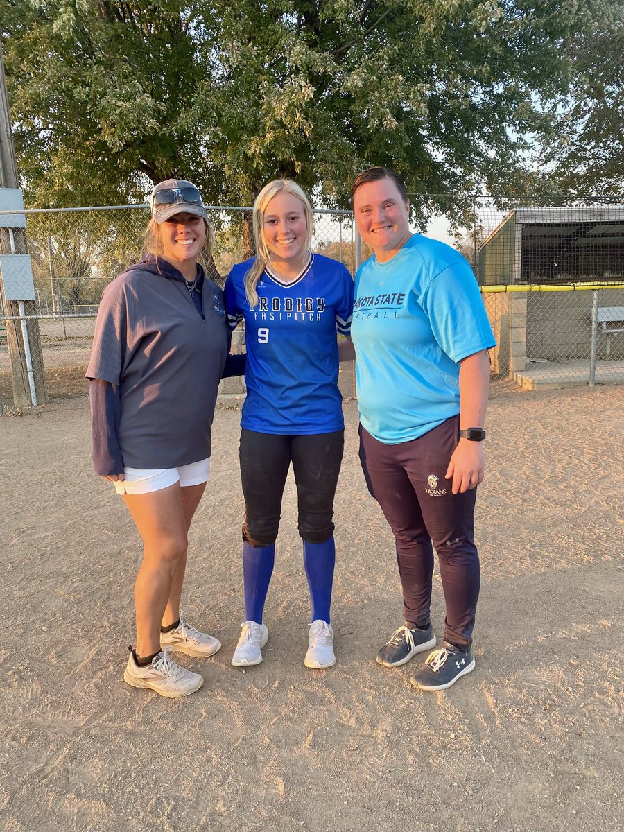 Had a fantastic day at DSU. So thankfully for the invite. Had a great time on campus and learning more about it. Especially thanks to <a href="/CoachRFricke/">Coach Rachel Fricke</a> and @CoachHollandDSU for a great camp and experience. <a href="/DSUSoftball/">Dakota State University Softball</a> <a href="/06Easton/">Prodigy National 06- Easton</a>