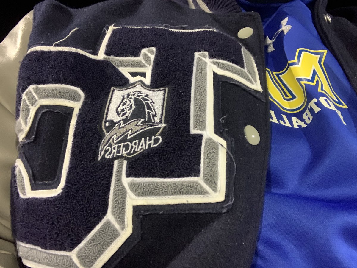 Coach_BWiLL21's tweet photo. @MUCougarsFB bye week means going back home! Loved coming back to the alma mater and watching the @TCreekSports vs @ECCRSDFootball for Homecoming Night! Still proud to be a Charger!
#HFTCP
#MisUp2Som3thing
#BeBigtime https://t.co/7UeZUB2Ovx