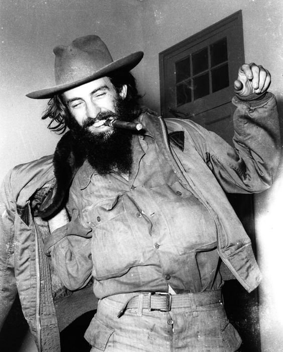Cobra todo su significado la historia de #CamiloVive, no solo por lo que hizo, no solo por sus heroicas proezas combativas, sino también por sus ideas, por sus conceptos, por sus propósitos profundamente revolucionarios. #Cuba <a href="/DiazCanelB/">Miguel Díaz-Canel Bermúdez</a> <a href="/UJCdeCuba/">UJC de Cuba</a>