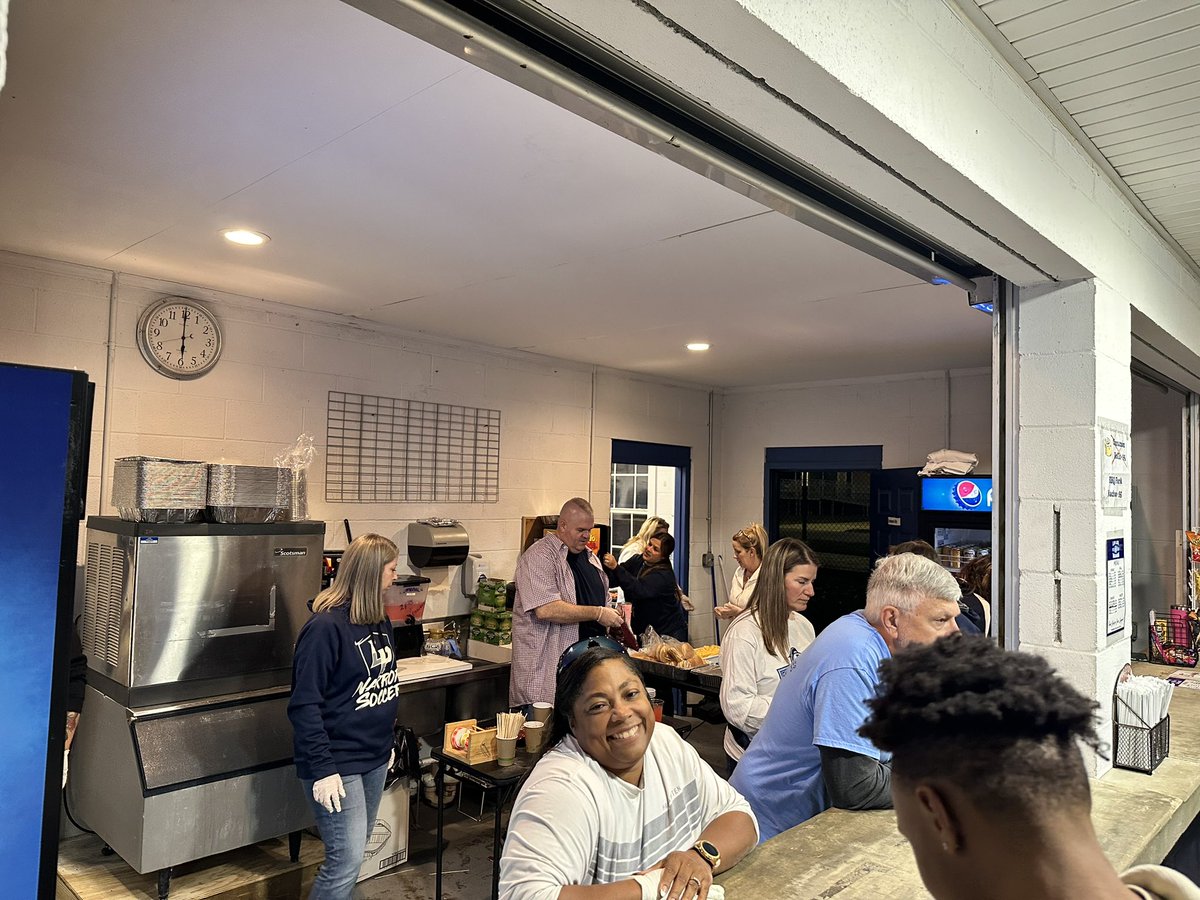 We know why are student athletes work so hard...because their parents will work just as hard to make our games successful in the concession stand!  Thank you so much La Plata Athletic  boosters!  #becomeavolunteer