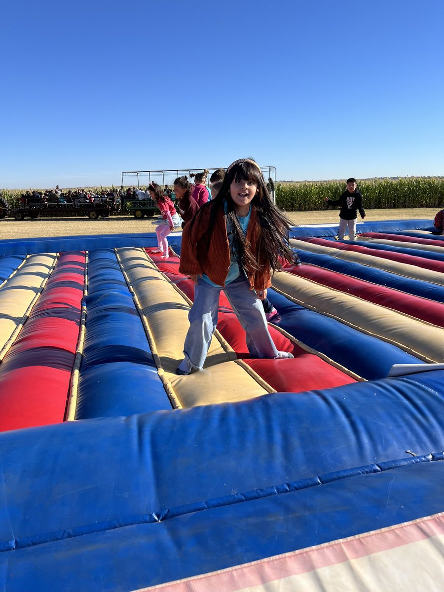 MsKGifford's tweet photo. We had so much fun on our first field trip to P Bar Farms in Hydro! #swelem #cpsreds https://t.co/pQTjak6ebB