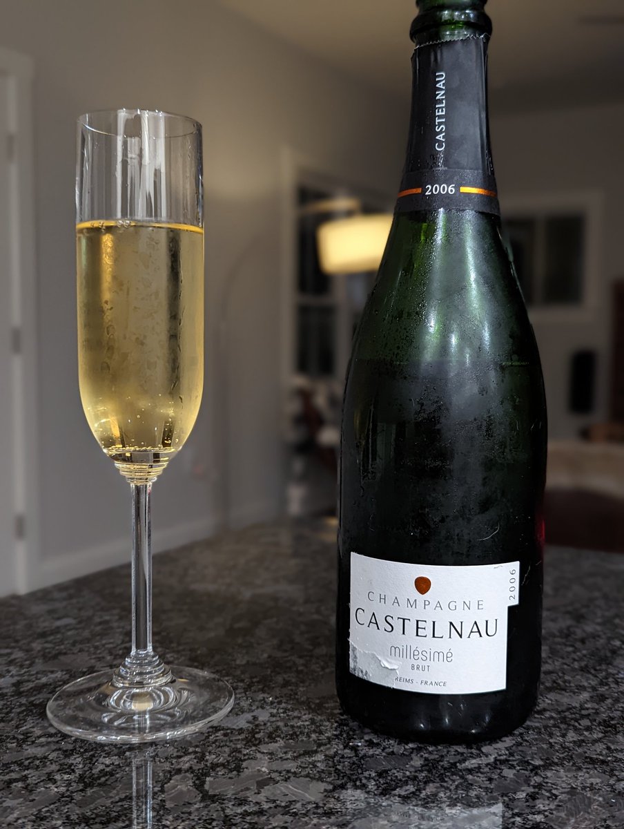 Bradley R tweet media