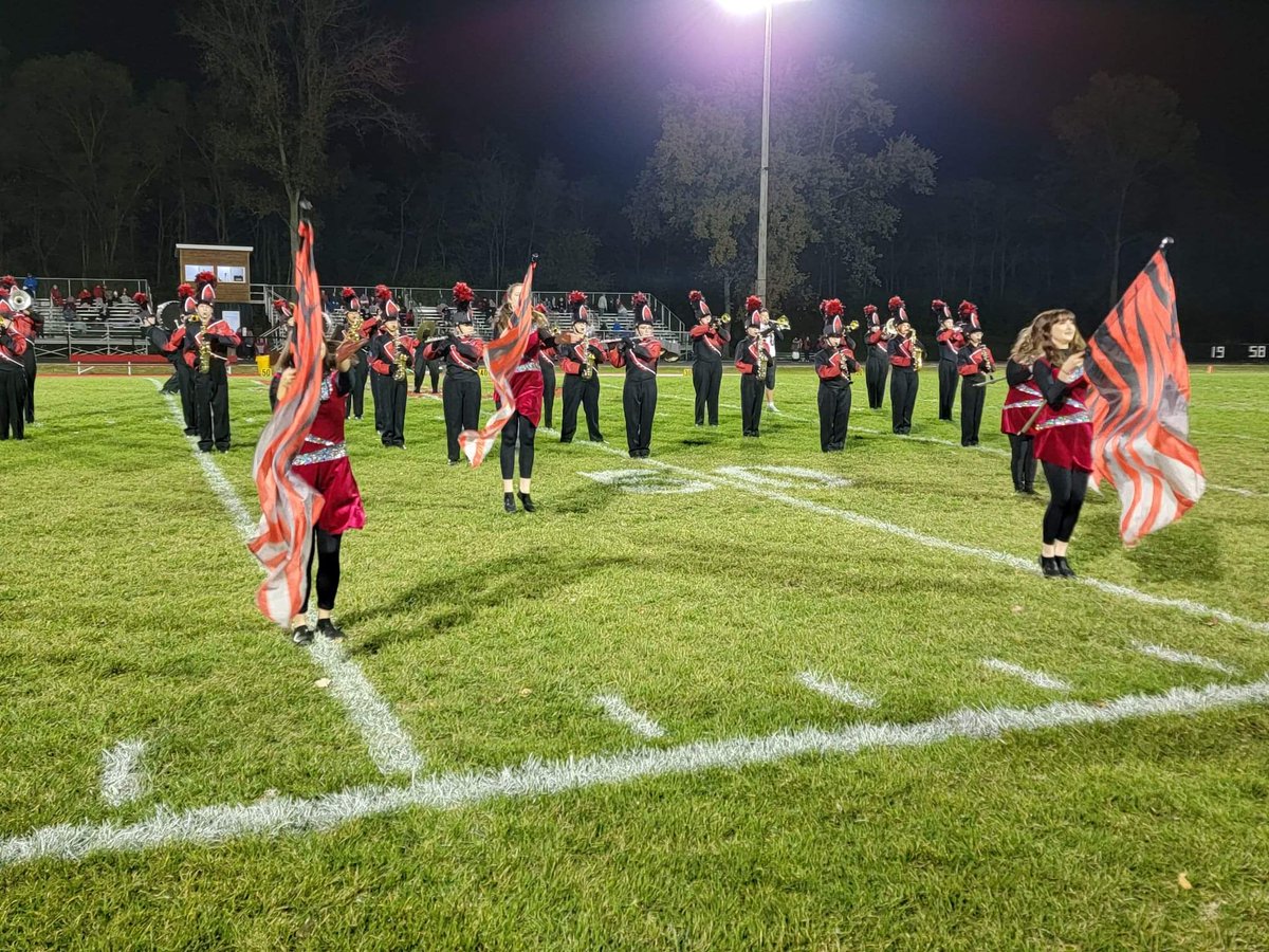CVBand_Boosters's tweet photo. After a busy week at the Pumpkin Show, the CirclevilleTiger Band performs at the last regular season football game. Great job this week, we are proud of all your hard work.  🎶🥁🐾🎺🎵 https://t.co/dUzJ6FZFjK