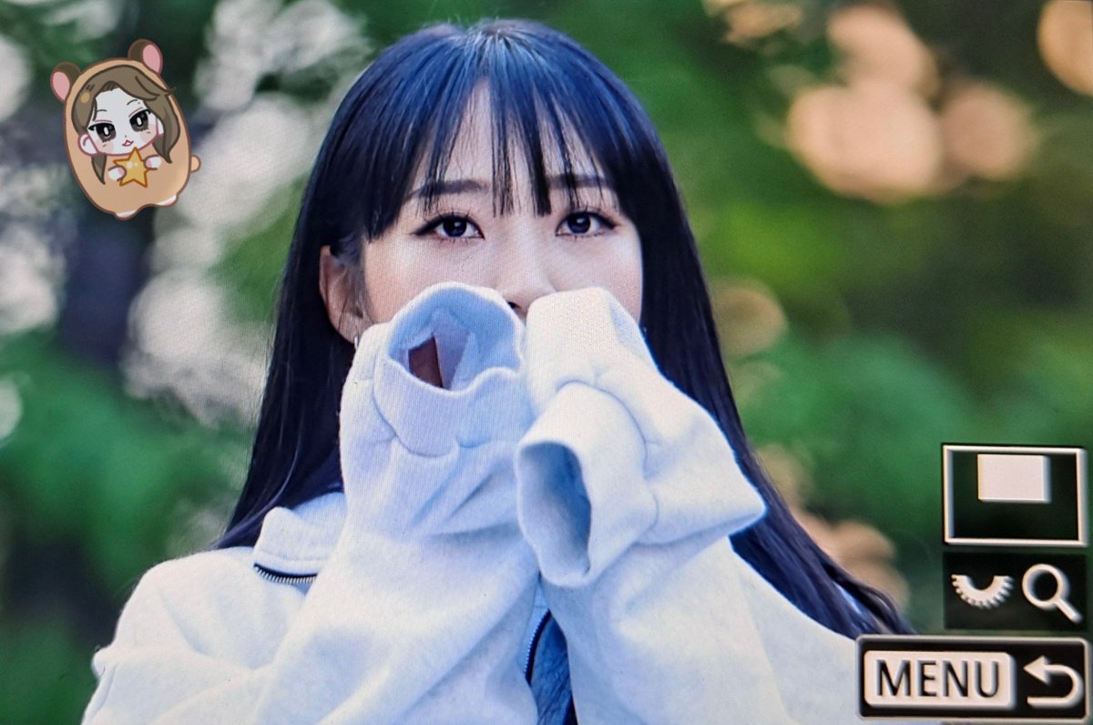 221022 미니팬미팅 프리뷰 1

#마마무 #문별 #MAMAMOO #MOONBYUL