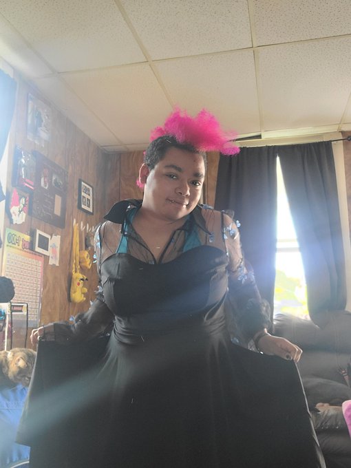 Darth Akashi’s pics and videos