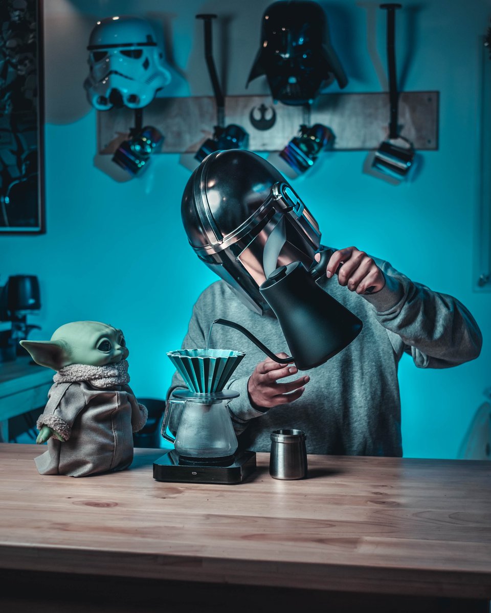 OrigenTC's tweet photo. Haciendo café con papá☕️😍
.
.
.
#grogu #mandalorian #mando #starwars #origamicup #origamicoffee #origamidripper #babyyoda #themandalorian #acaiapearl #acaiascale #acaiacoffee #fellowcoffee #fellowkettle #coffeedripper #filtercoffee https://t.co/O2uiFnDGMA