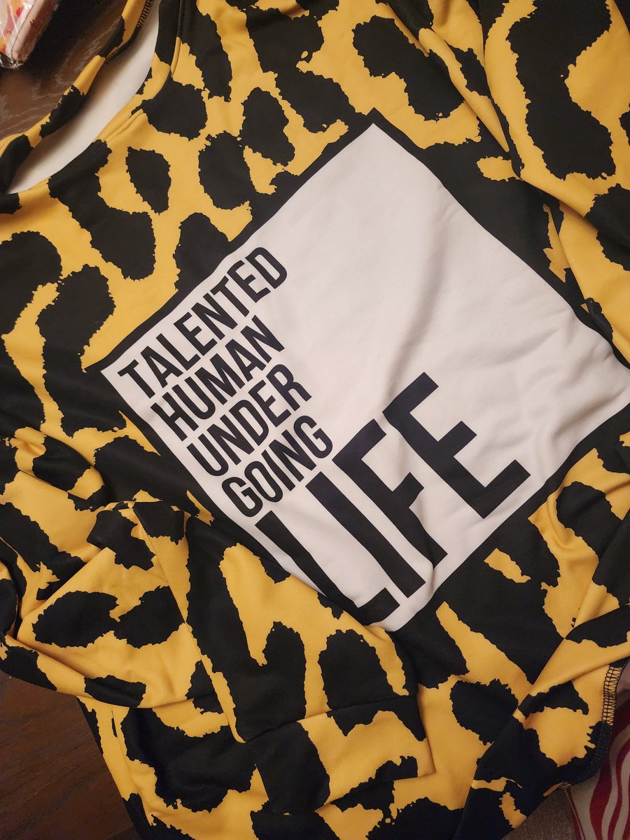 StacyTarver's tweet photo. Lookie what came in the mail today!!!
#GreedyFly
#ShakeTheWorld🌍
#EncinaWellnessAndChill https://t.co/QqTPKwn24h