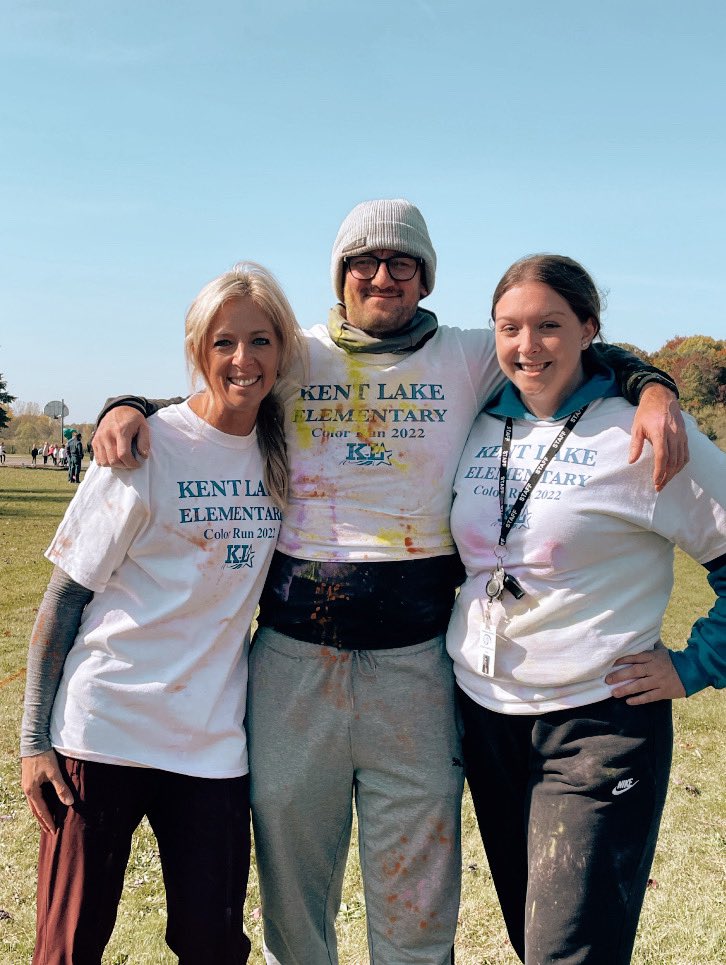 Color Run fun with my fifth grade teammates:)👟🌈 <a href="/mrskannfifth/">Mrs. Kann</a> <a href="/MrCallovi/">Mr. Callovi</a> <a href="/SLCSKentLake/">Kent Lake Elementary</a>