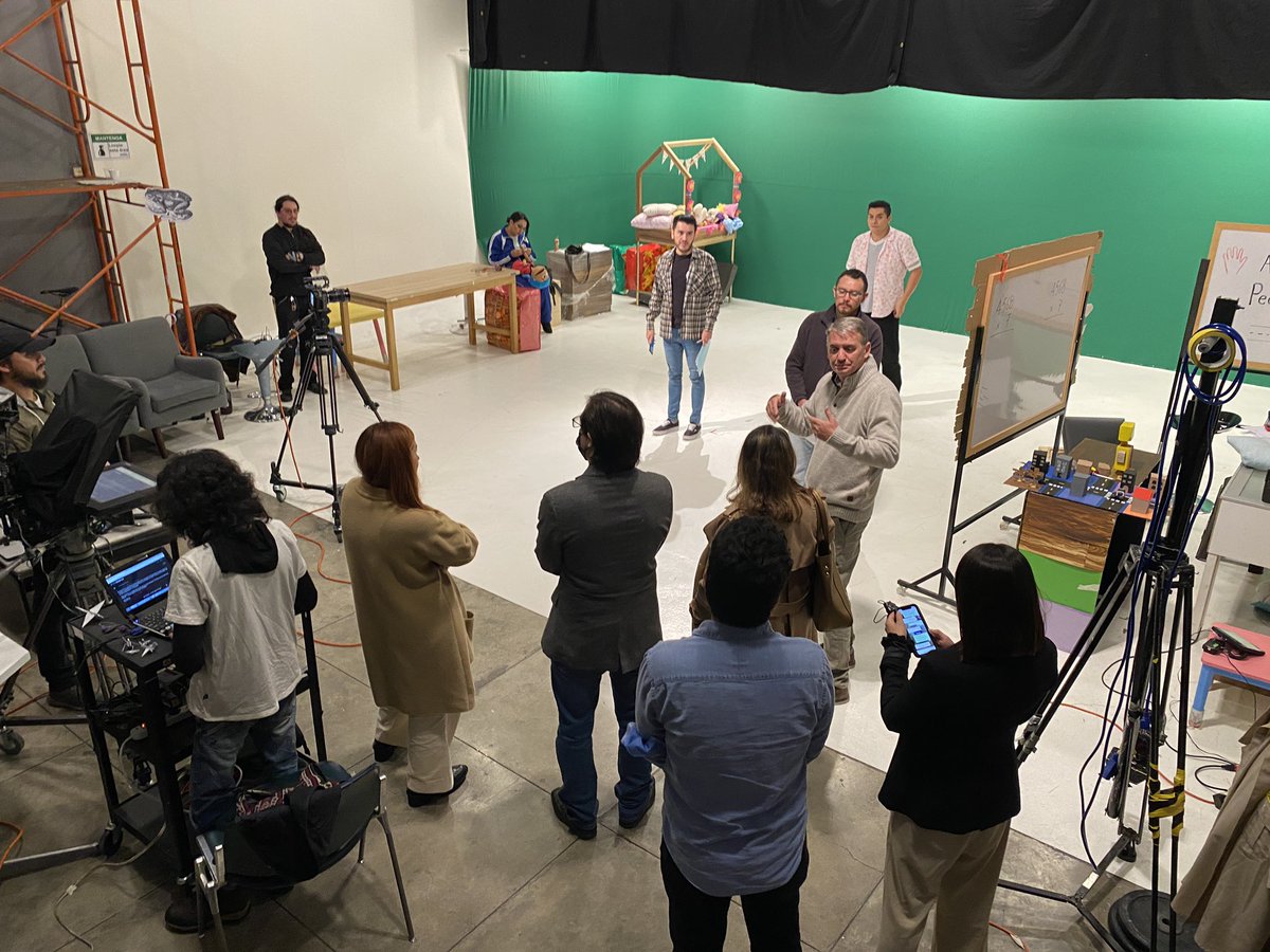 CABIPANC's tweet photo. #NoticiasIPANC | El equipo del IPANC acompañó a una delegación de @UNESCOQuito en una visita a los estudios donde se están grabando los nuevos programas de TV educativa del proyecto #LaEducacionEsElCamino

@monicamaruri64 @NEREYESM https://t.co/nM0bpTt435